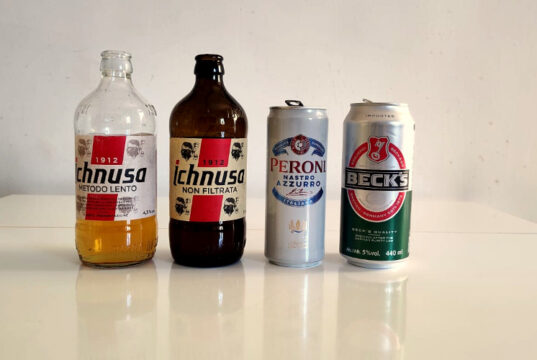 I did it again! 4 lager industriali alla cieca Assaggio alla cieca di quattor lager industriali: Becks, Ichnusa non filtrata. Ichnusa metodo lento, Peroni Nastro Azzurro